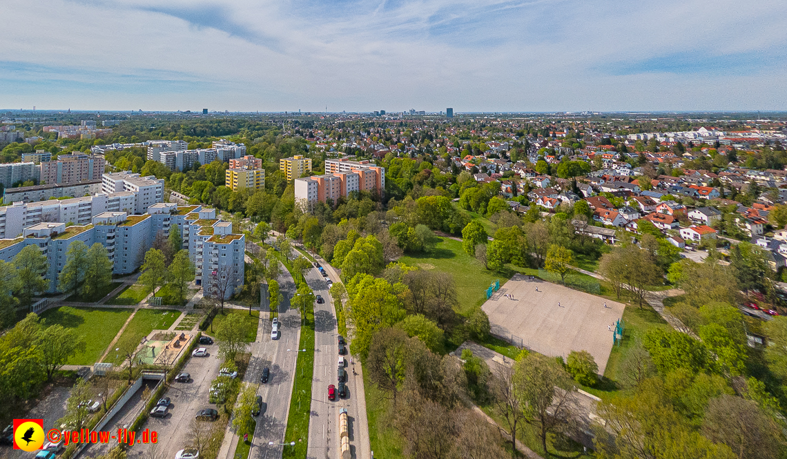 04.05.2023 - Luftbilder vom Marx-Zentrum uns seiner Umgebung in Neuperlach